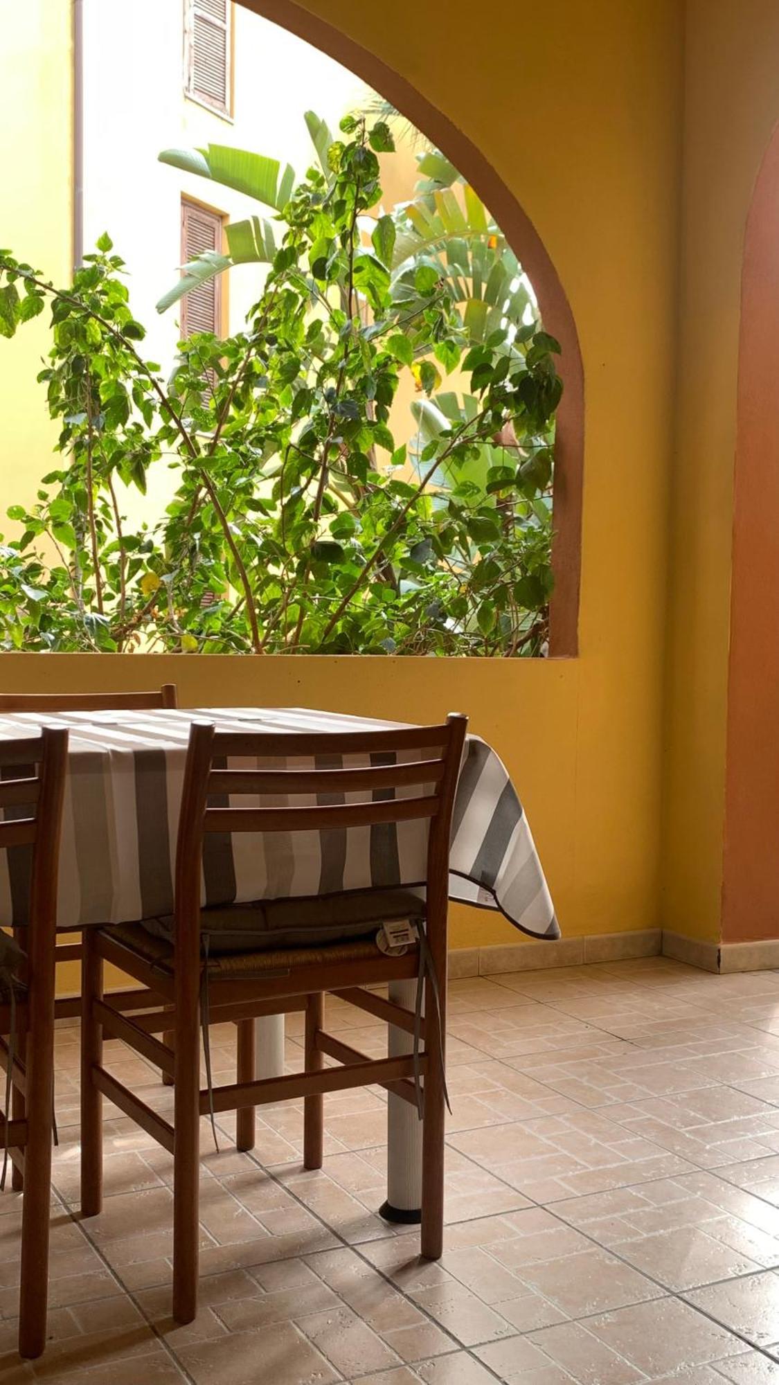 Nest House - Esclusivo Appartamento Marina Di Olbia- Mater Olbia - Beaches - Close To The Airport - Private Parking- Full Comforts - Extérieur photo