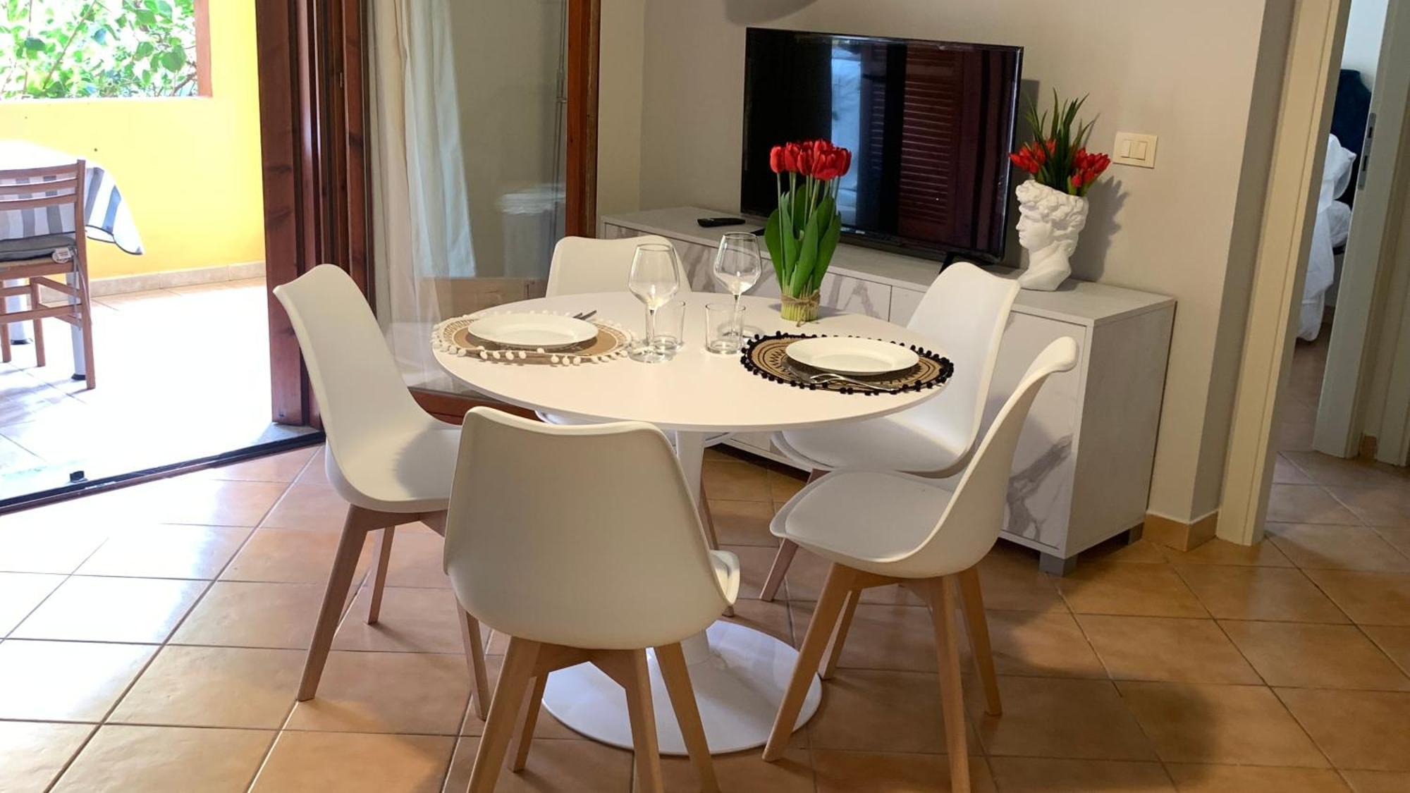 Nest House - Esclusivo Appartamento Marina Di Olbia- Mater Olbia - Beaches - Close To The Airport - Private Parking- Full Comforts - Extérieur photo