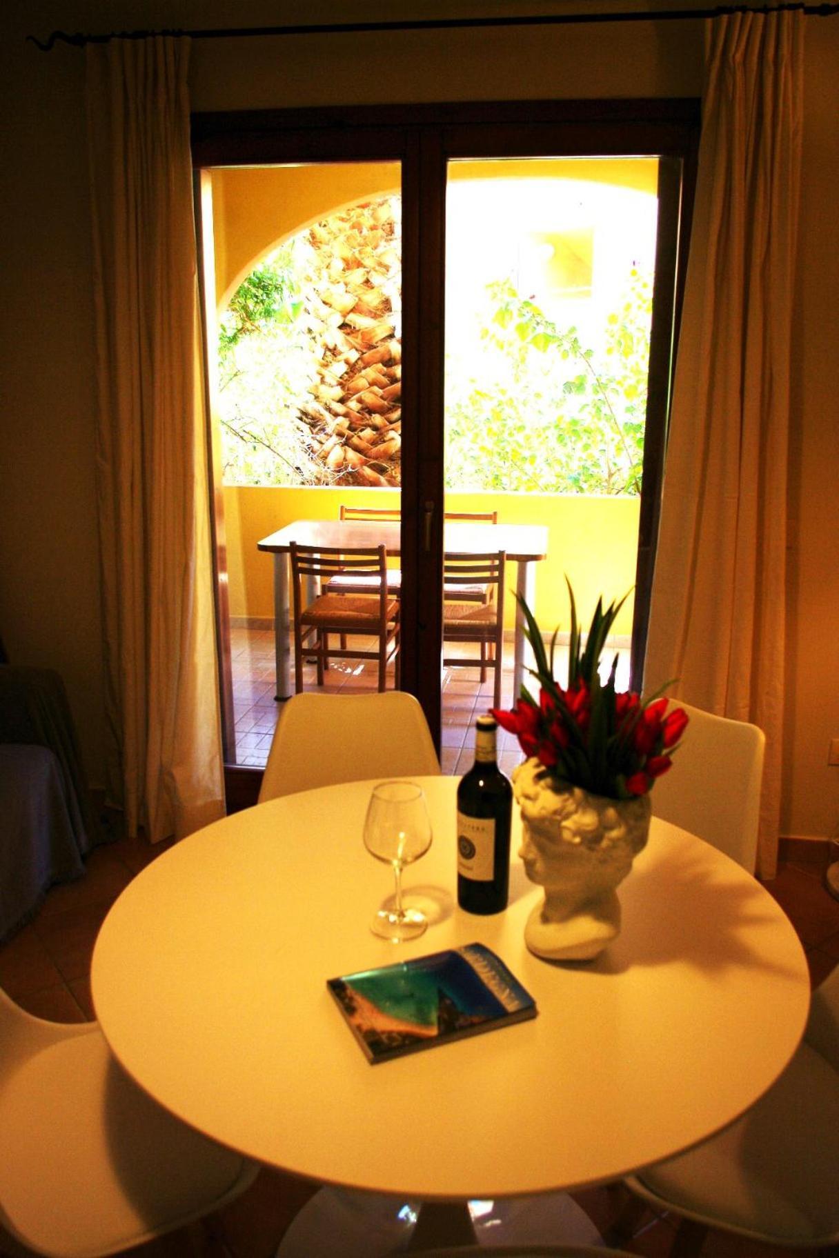 Nest House - Esclusivo Appartamento Marina Di Olbia- Mater Olbia - Beaches - Close To The Airport - Private Parking- Full Comforts - Extérieur photo